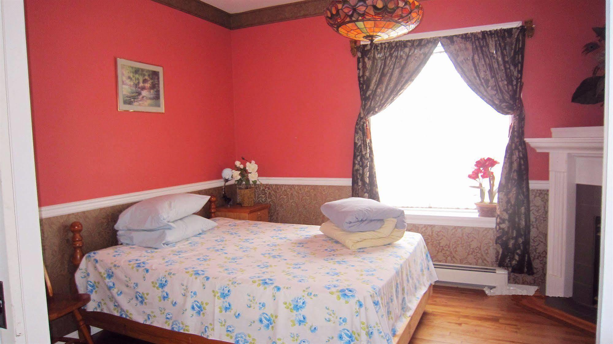 Wenxin B&B Regina Bagian luar foto